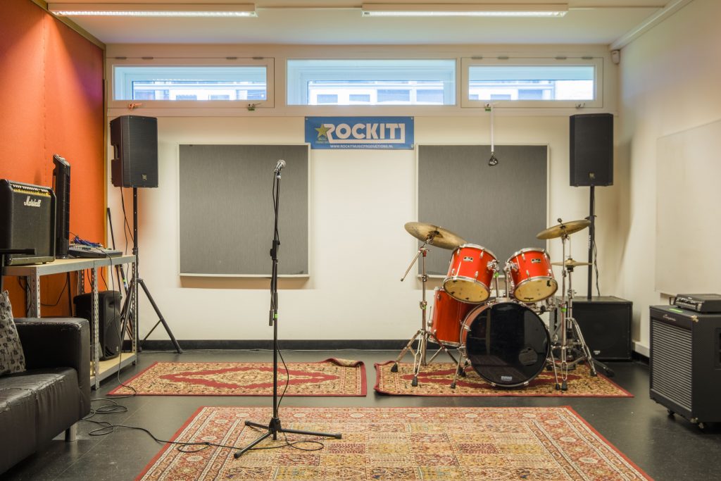 oefenruimte Den Haag ROCKIT Music Studio K.02