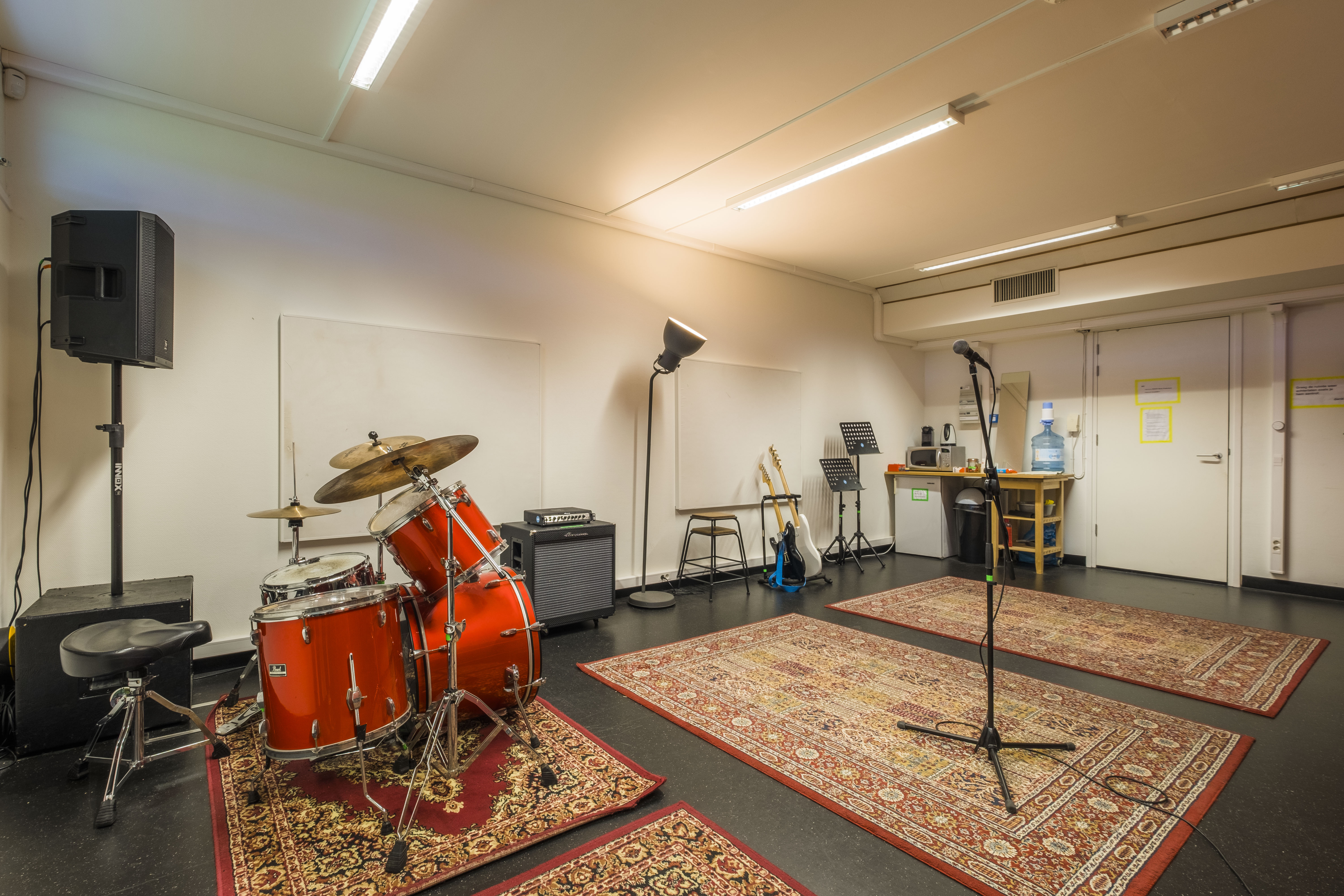 oefenruimte Den Haag ROCKIT Music Studio K.02